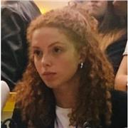 Sei alla ricerca di una persona giovane e  motivata con cui imparare l'inglese? Contattami